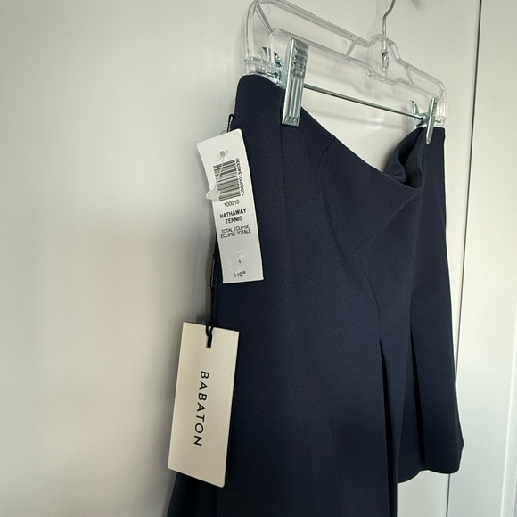 Babaton navy blue skirt. Brand new with tag. Size4 - Picture 2 of 2